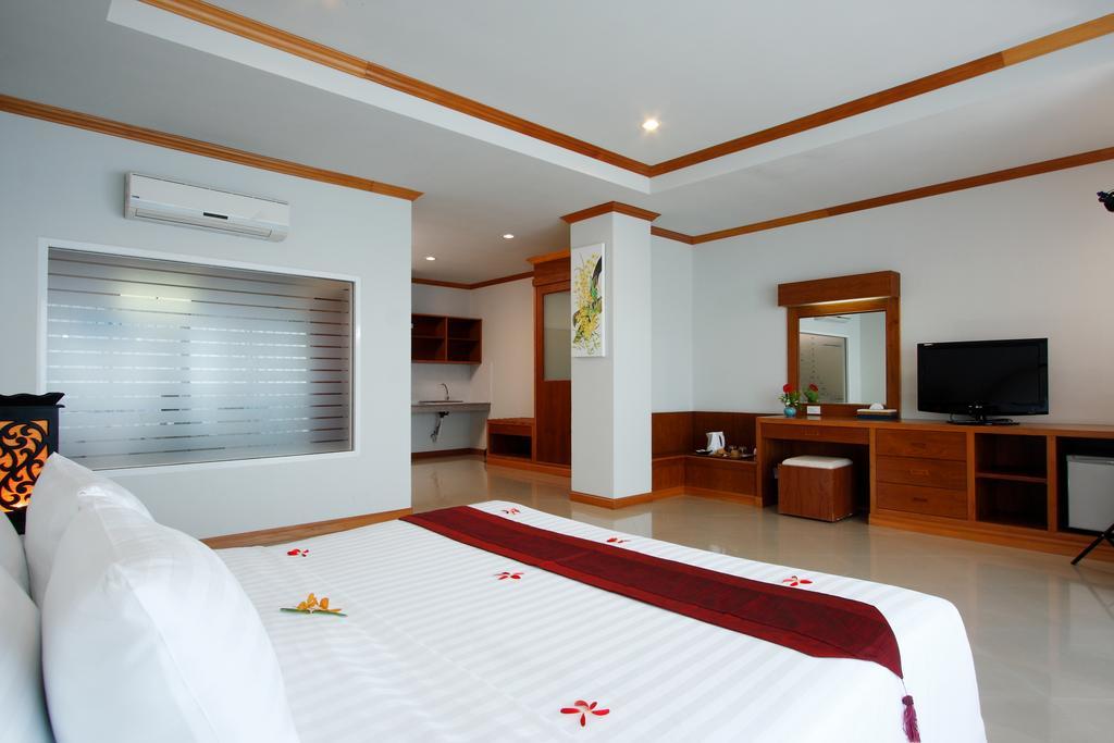 Blue Beach Club & Resort Patong Szoba fotó